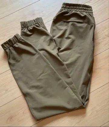 (14) lululemon ABC Jogger DWR