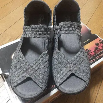 Skechers 그레이 뜨개질 스포츠 샌들