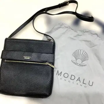 MODARU 숄더백