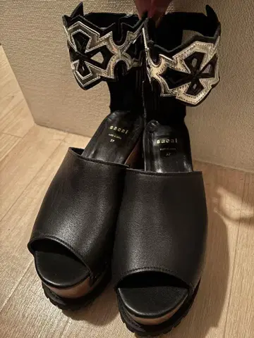 sacai 샌들 사이즈 37
