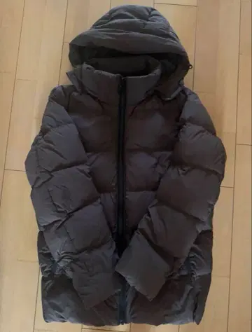유니클로 파우더 소프트 다운 자켓 S