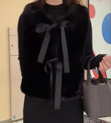 블랙 에코 퍼 베스트 그로그랭 리본 포함