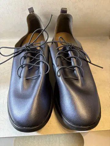 새상품 랙랙하늘나는 발수 부드러운 레이스업 슈즈 25cm 블루 그레이