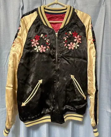 이락진 IONLANI 리버서블 스카잔 꽃무늬 자수 블랙과 실버