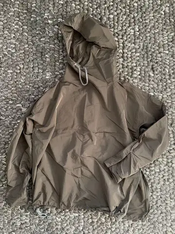 soe 나일론 후드티