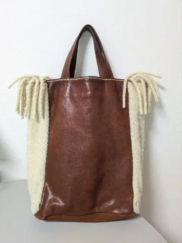 ebagos 프린지 장식 가죽 토트백