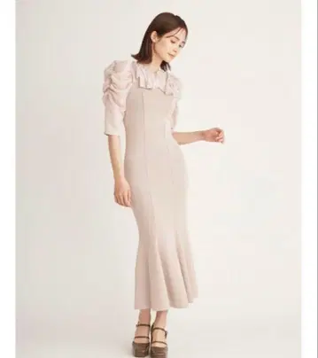 연한 핑크 스나이델 원피스