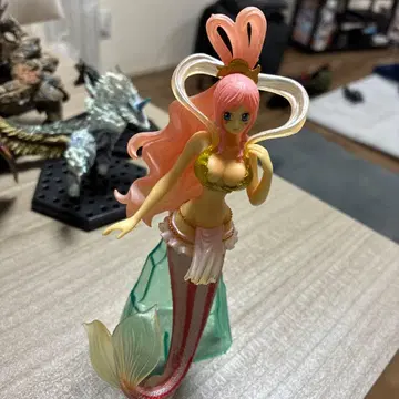 원피스 시라호시 공주 피규어