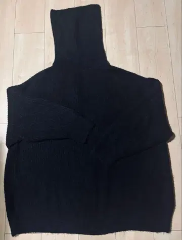 ZARA 자라 오버 사이즈 블랙 터틀넥 니트 블랙 루즈