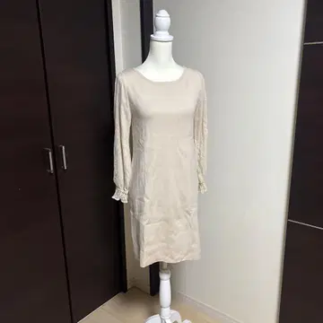 [ JILL STUART ] 베이지 레이스 소매 긴팔 무릎 기장 원피스