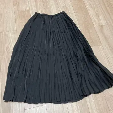 DRESSTERIOR 블랙 플리츠 롱 스커트