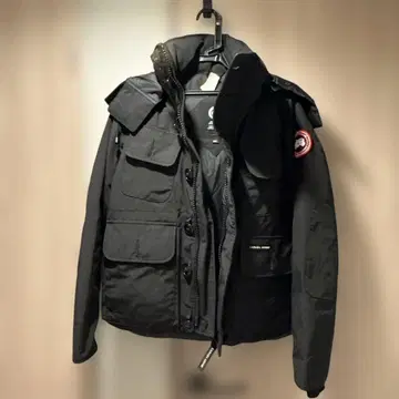 [ 새상품급 ] Canada Goose 인기 러셀 후드티 XS