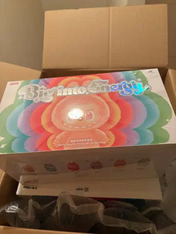 POP MART Big into energy 미개봉 1상자