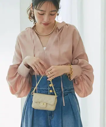 완판템! 시어 볼륨 슬리브 블라우스 핑크