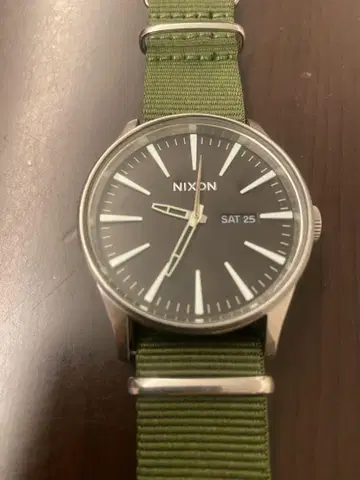 NIXON 손목시계