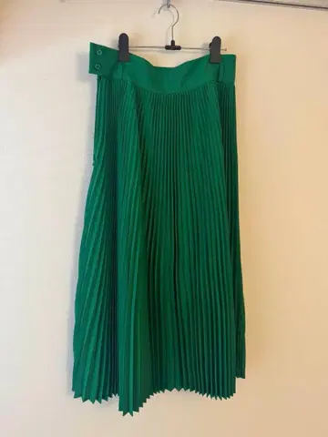 새상품급 HYKE 하이크 PLEATED SKIRT 플리츠 스커트