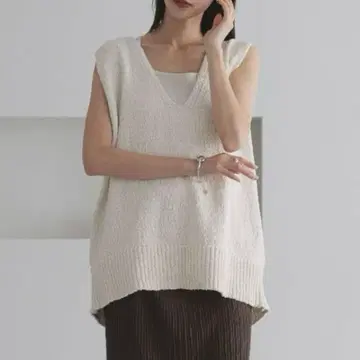 [ 완판템 새상품 ] 로리즈팜 라메 슬라브 오버 베스트 아이보리