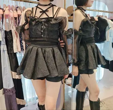 lilLilly 오간자 프릴 암 뷔스티에 블랙