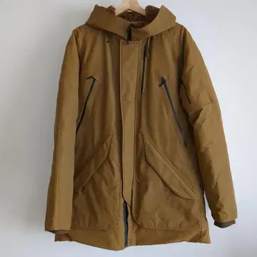 GOLDWIN 골드윈 L 사이즈 다운 자켓 다운