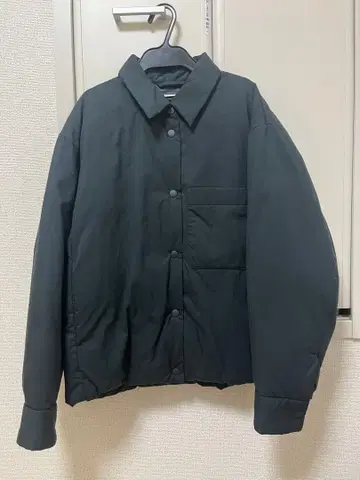 UNIQLO U 블랙 다운 자켓 L 사이즈