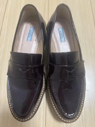 ILIMA EVOJ 이리마 에나멜 로퍼 와인 레드 23.0cm