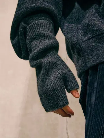 [ LIDNM ] Llife CASHMERE KNIT ARM WARMER