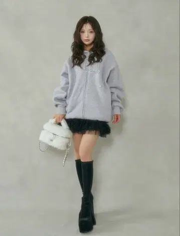 [ 당일 발송 ] 다리치 DD 로고 비쥬 지퍼 후드티