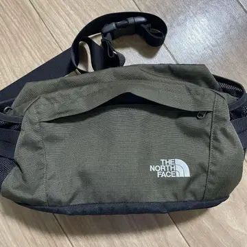 THE NORTH FACE 바디백 올리브