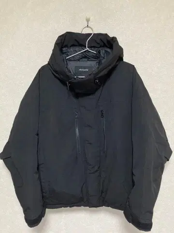 JEANASIS 블랙 다운 자켓