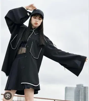 새상품급 HARE 파이핑 빅 셔츠 234