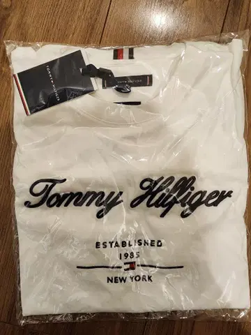 TOMMY HILFIGER