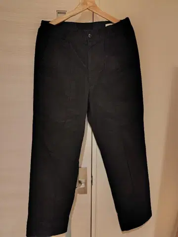 FRONT TUCK ARMY TROUSER