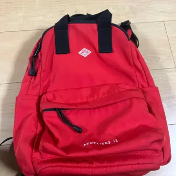 빨간색 나일론 백팩