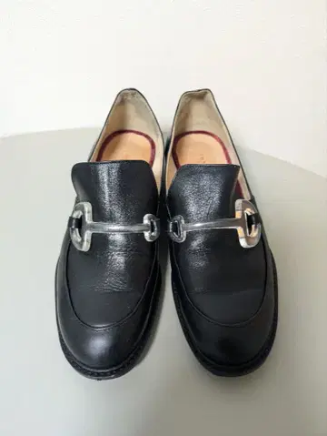 타임 블랙 로퍼 투명 버클 포함