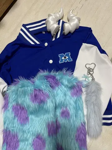 몬스터즈 유니버시티 샐리 코스프레 D할로
