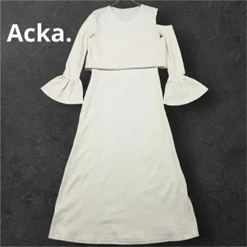 [ 컨디션 최상 ] Acka. 벨 슬리브 리브 니트 롱 원피스 A라인
