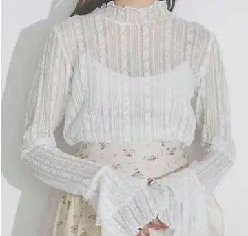 W 플레어 쓰리 레이스 tops merry jenny