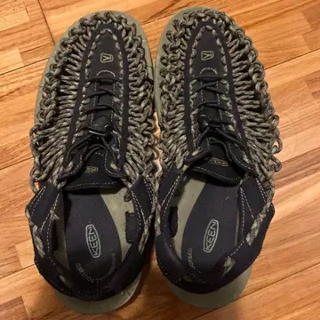 KEEN 샌들