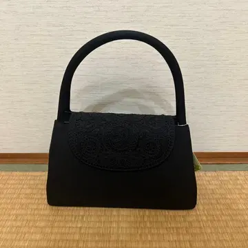 블랙 포멀 백 자수 디자인
