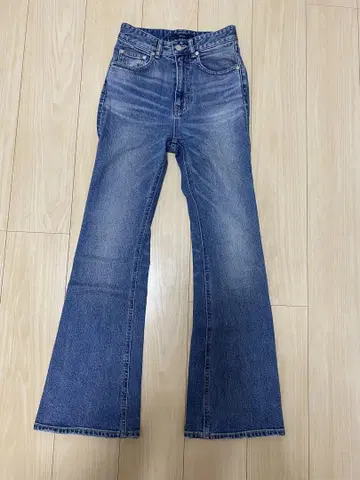 EMODA 부츠컷 데님 팬츠