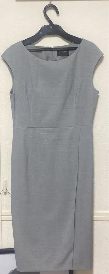 UNITED ARROWS 그레이 슬리브리스 원피스 발표회 일본제