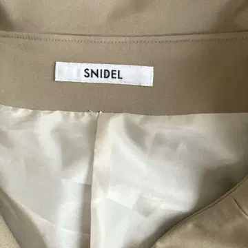 스나이델 코트