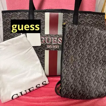 GUESS 스트라이프 토트백 파우치 포함