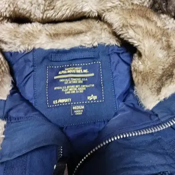 ALPHA사 후드, 인조 모피 부착 코트