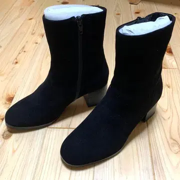 [ 미사용 새상품 ] 키다리 아저씨 스웨이드 샷 부츠 23.5cm