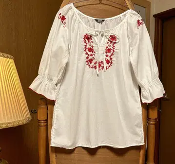 70s 80s 유럽 프랑스 앤티크 구제 의류 자수 블라우스