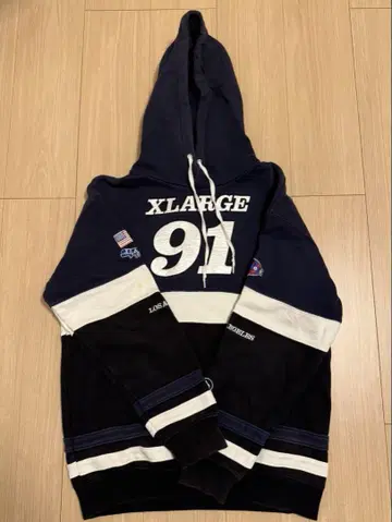 XLARGE 후드 부착 트레이닝복 후드티