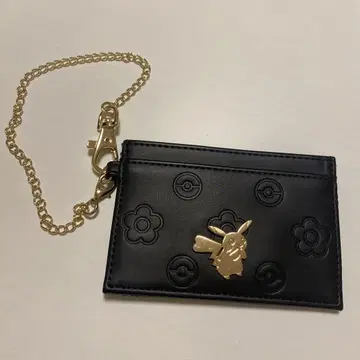 MARY QUANT 피카츄 패스 케이스