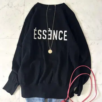 새상품급 스픽 앤 스팬 ESSENCE 로고 니트 하이 게이지 크루넥