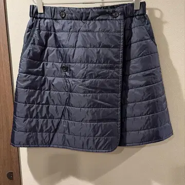 네이비 퀼팅 랩 골프 스커트